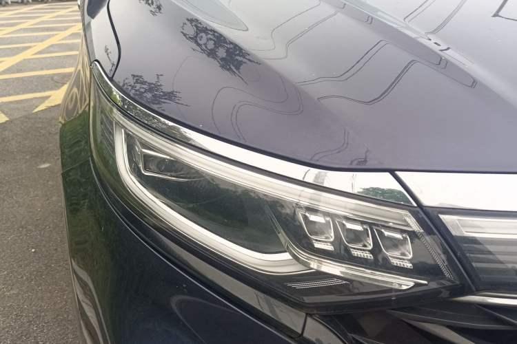 Used Roewe iMAX8 2022 400TGI Celebration Edition Right Front Headlight