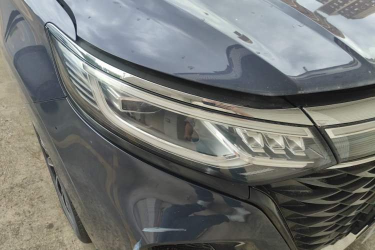 Used Roewe iMAX8 2022 400TGI Prestige Edition Right Front Headlight