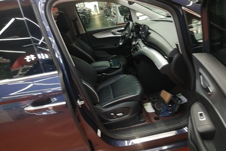 Used Roewe iMAX8 2022 400TGI Celebration Edition Right Front Seat