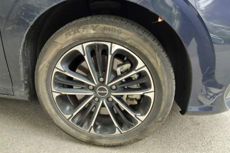 Used Roewe iMAX8 2022 400TGI Prestige Edition Right Front Wheel Hub