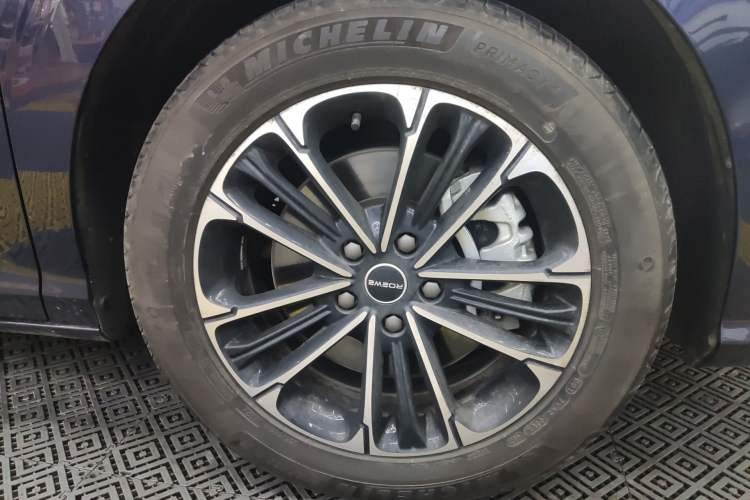 Used Roewe iMAX8 2022 400TGI Celebration Edition Right Front Wheel Hub