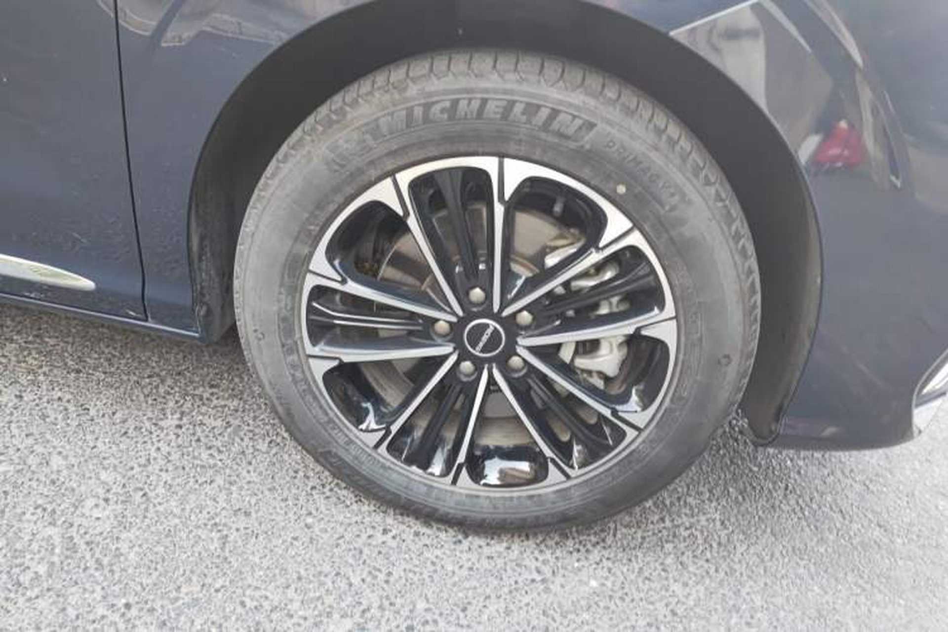 Used Roewe iMAX8 2022 400TGI Prestige Edition Right Front Wheel Hub