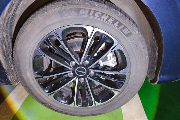 Used Roewe iMAX8 2022 400TGI Prestige Edition Right Front Wheel Hub