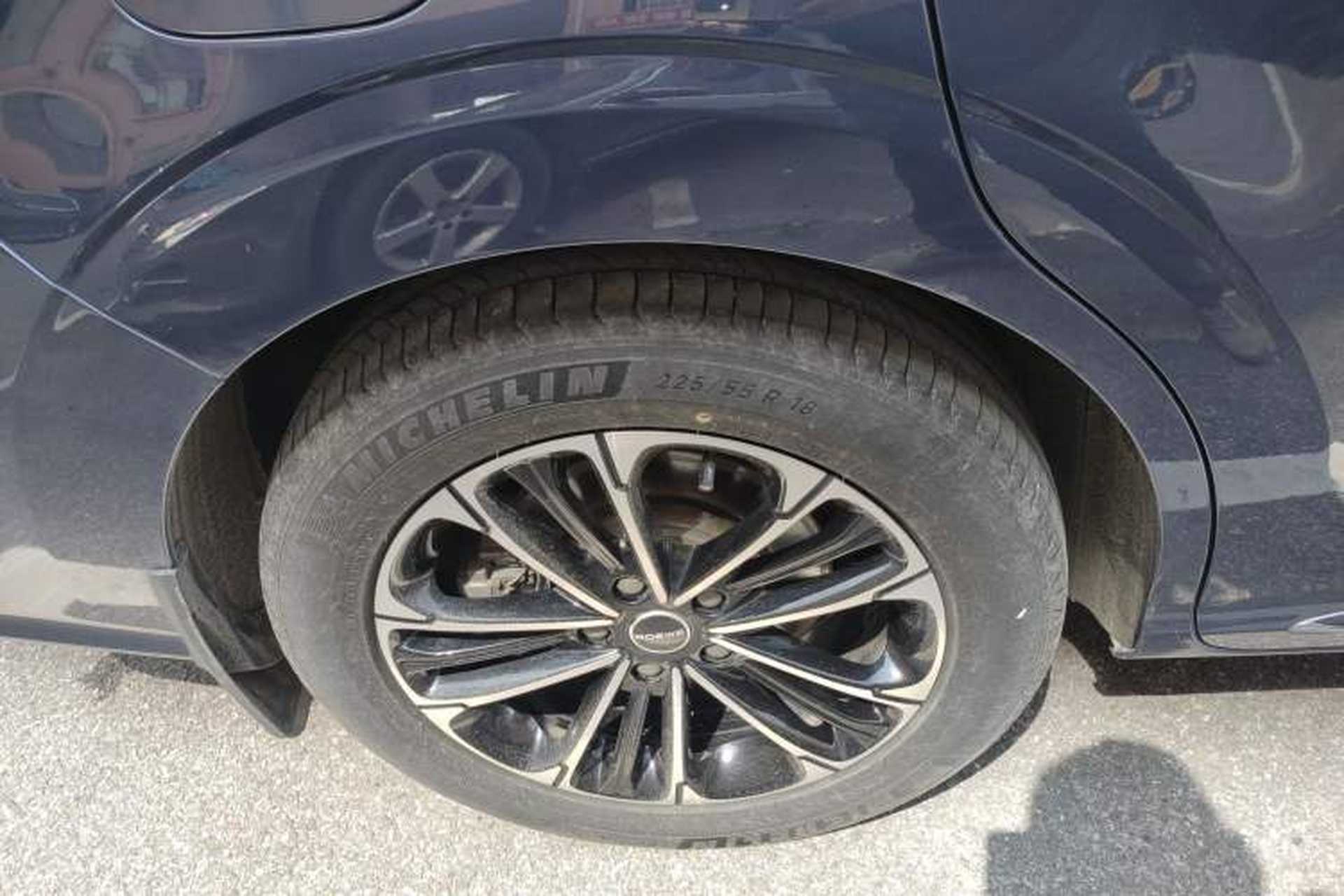 Used Roewe iMAX8 2022 400TGI Prestige Edition Right Rear Wheel Hub