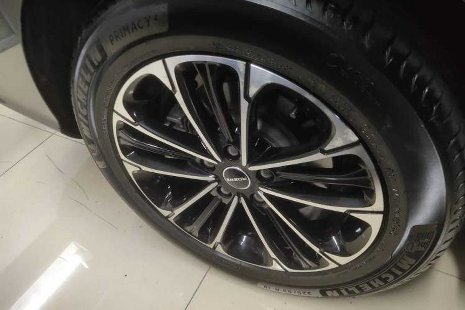 Used Roewe iMAX8 2022 400TGI Prestige Edition Right Rear Wheel Hub