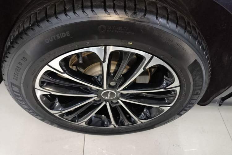 Used Roewe iMAX8 2022 400TGI Prestige Edition Right Rear Wheel Hub
