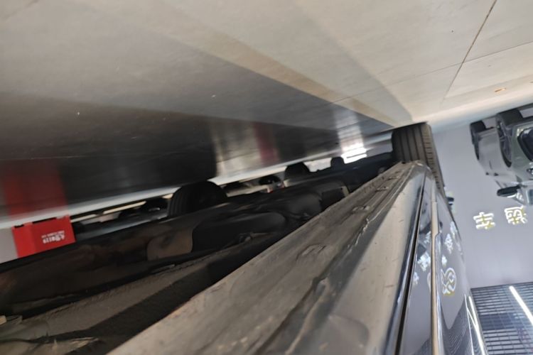 Used Roewe iMAX8 2022 400TGI Celebration Edition Right Side Sill