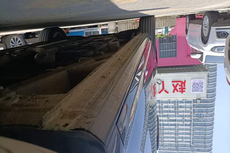 Used Roewe iMAX8 2022 400TGI Celebration Edition Right Side Sill