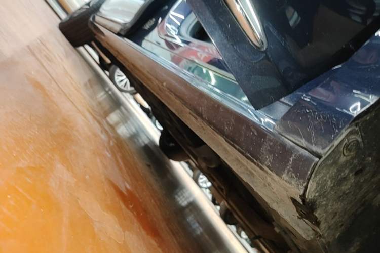 Used Roewe iMAX8 2022 400TGI Celebration Edition Right Side Sill