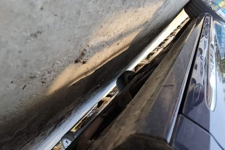Used Roewe iMAX8 2022 400TGI Prestige Edition Right Side Sill