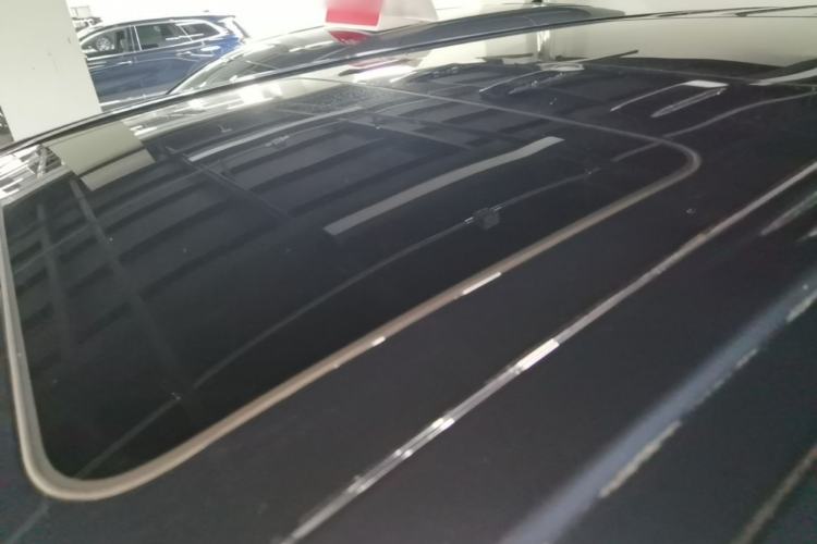 Used Roewe iMAX8 2022 400TGI Prestige Edition Roof