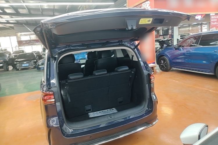 Used Roewe iMAX8 2022 400TGI Celebration Edition Trunk
