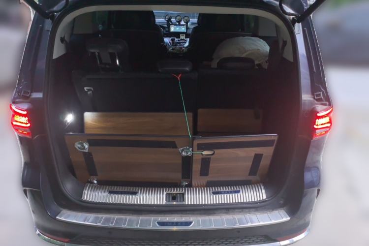 Used Roewe iMAX8 2022 400TGI Flagship Edition Trunk