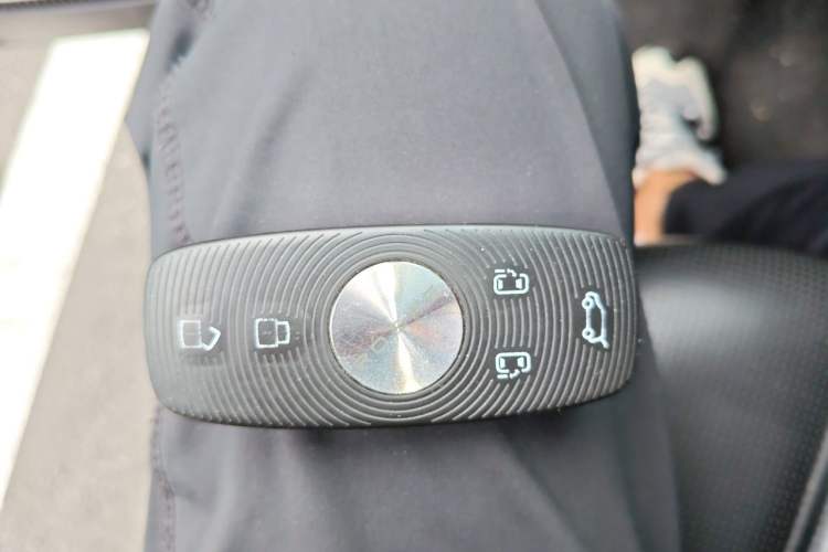 Used Roewe iMAX8 2022 400TGI Prestige Edition Vehicle Key