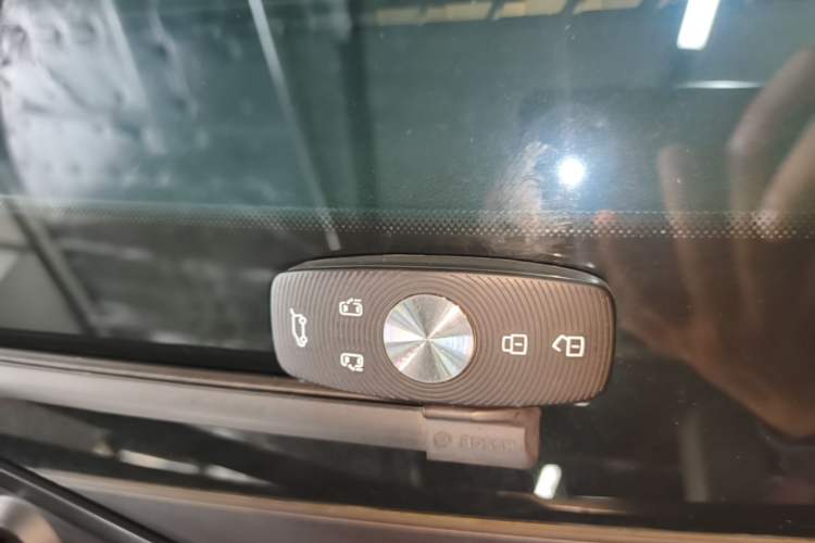 Used Roewe iMAX8 2022 400TGI Celebration Edition Vehicle Key