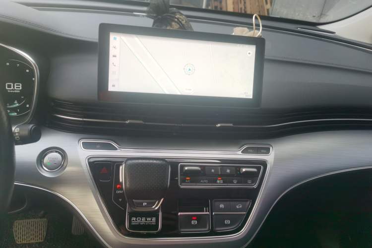 Used Roewe iMAX8 2022 400TGI Flagship Edition Audio And AC Panel