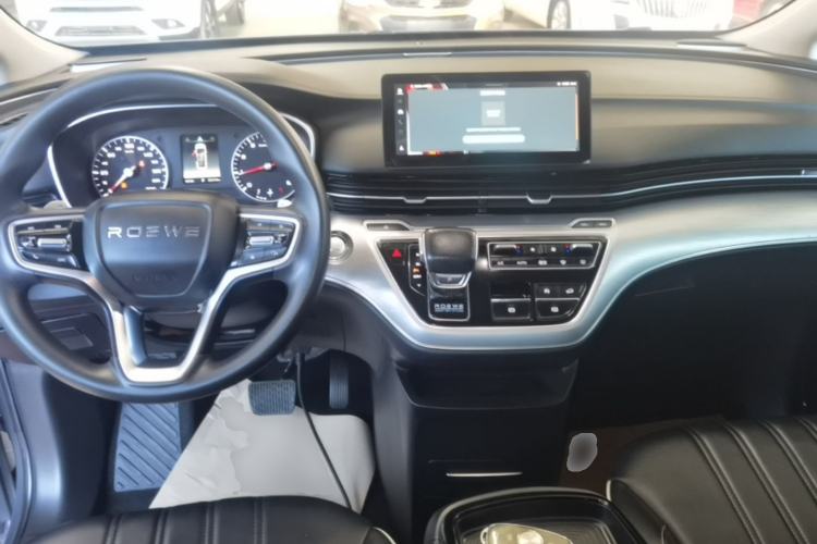 Used Roewe iMAX8 2022 Model 400TGI Exclusive Version for Key Accounts Center Console