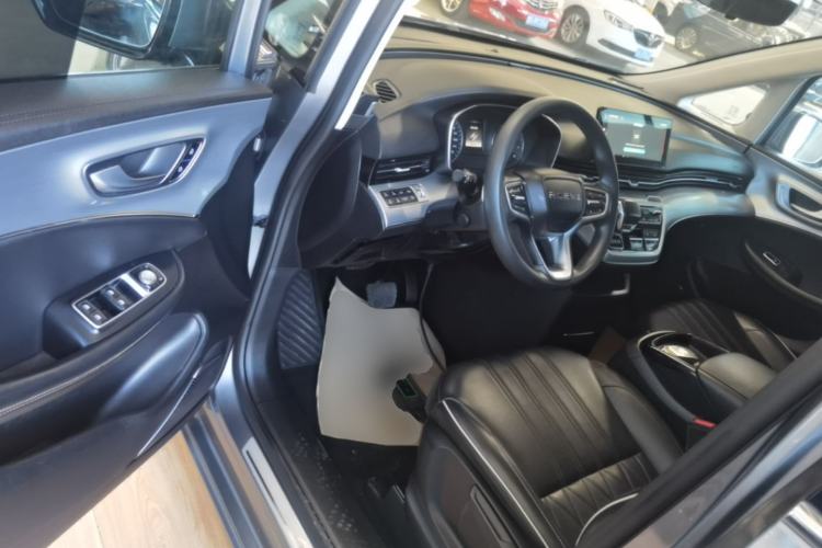 Used Roewe iMAX8 2022 Model 400TGI Exclusive Version for Key Accounts Driver Seat