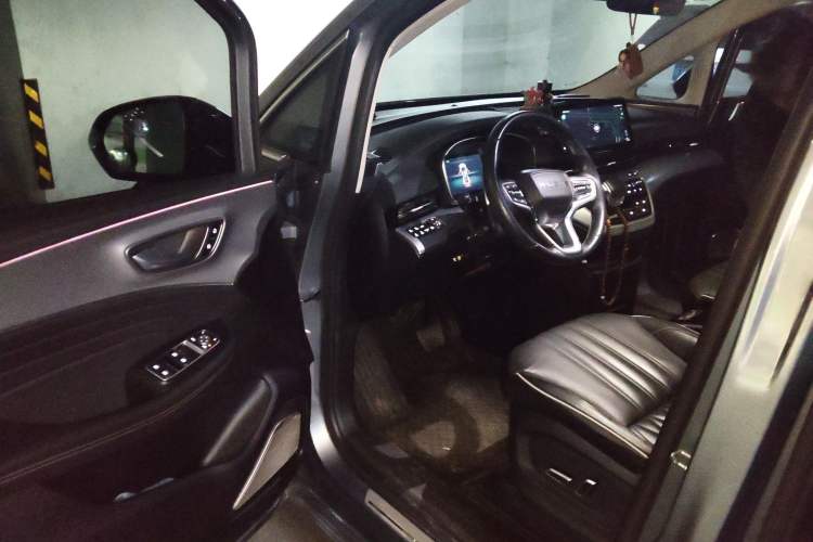Used Roewe iMAX8 2022 400TGI Prestige Edition Driver Seat