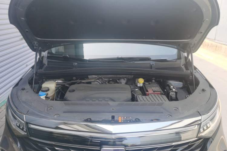 Used Roewe iMAX8 2022 400TGI Flagship Edition Engine Bay