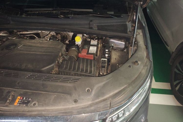 Used Roewe iMAX8 2022 400TGI Prestige Edition Engine Bay Left