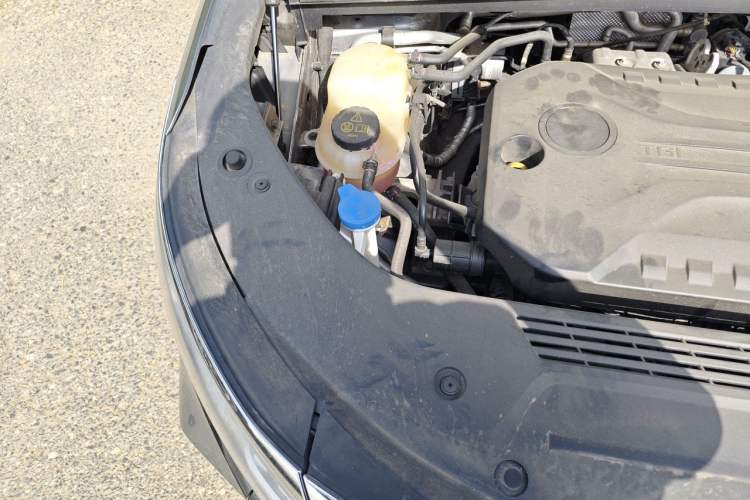 Used Roewe iMAX8 2022 400TGI Prestige Edition Engine Bay Right
