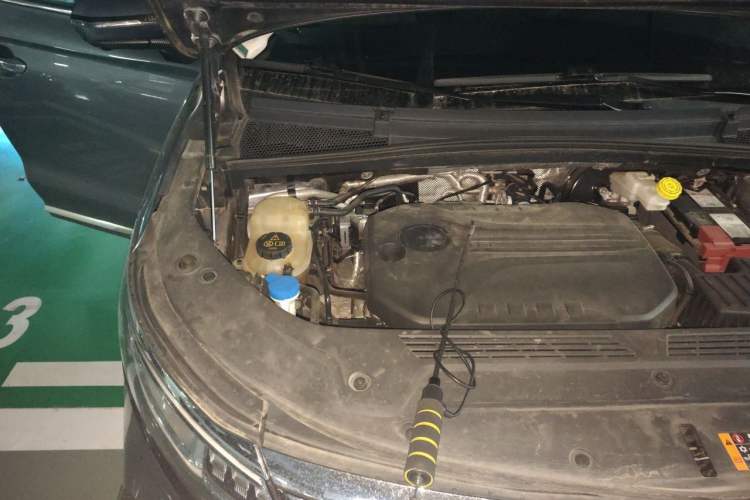 Used Roewe iMAX8 2022 400TGI Prestige Edition Engine Bay Right
