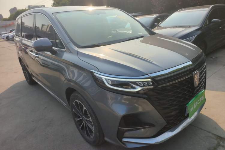 Used Roewe iMAX8 2022 400TGI Celebration Edition Front Right 45 Deg