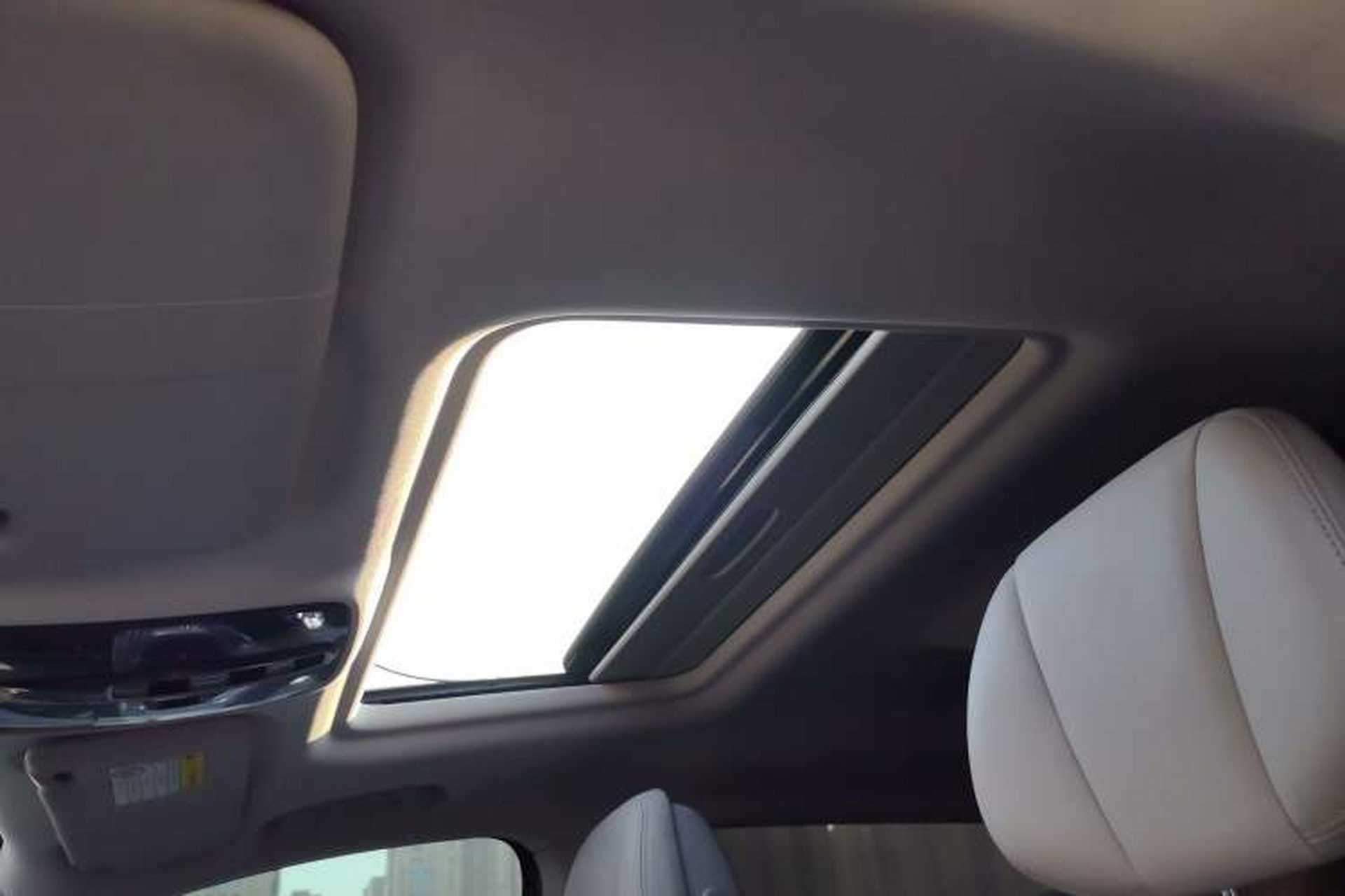Used Roewe iMAX8 2022 400TGI Prestige Edition Headliner