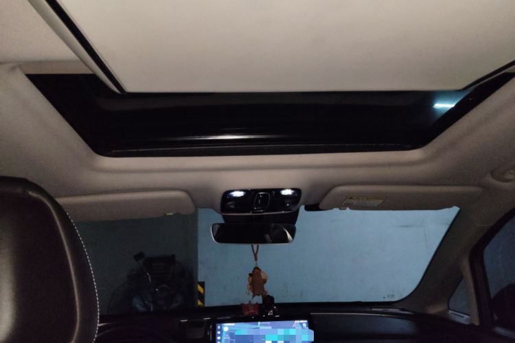 Used Roewe iMAX8 2022 400TGI Prestige Edition Headliner
