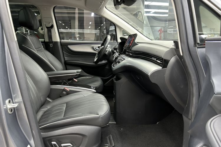 Used Roewe iMAX8 2022 400TGI Prestige Edition Interior 11