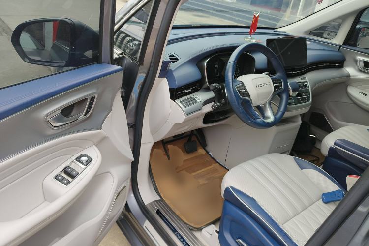 Used Roewe iMAX8 2022 400TGI Prestige Edition Interior 3