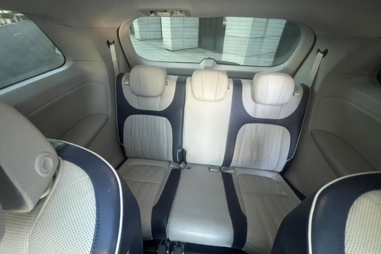 Used Roewe iMAX8 2022 400TGI Prestige Edition Interior 4