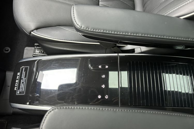 Used Roewe iMAX8 2022 400TGI Prestige Edition Interior 4