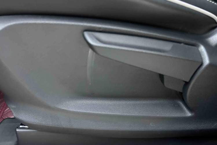 Used Roewe iMAX8 2022 Model 400TGI Exclusive Version for Key Accounts Interior 9