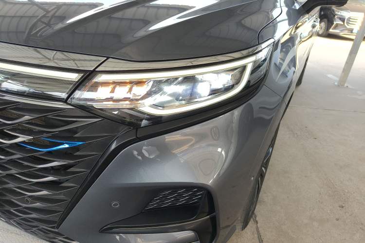Used Roewe iMAX8 2022 400TGI Ultimate Edition Left Front Headlight