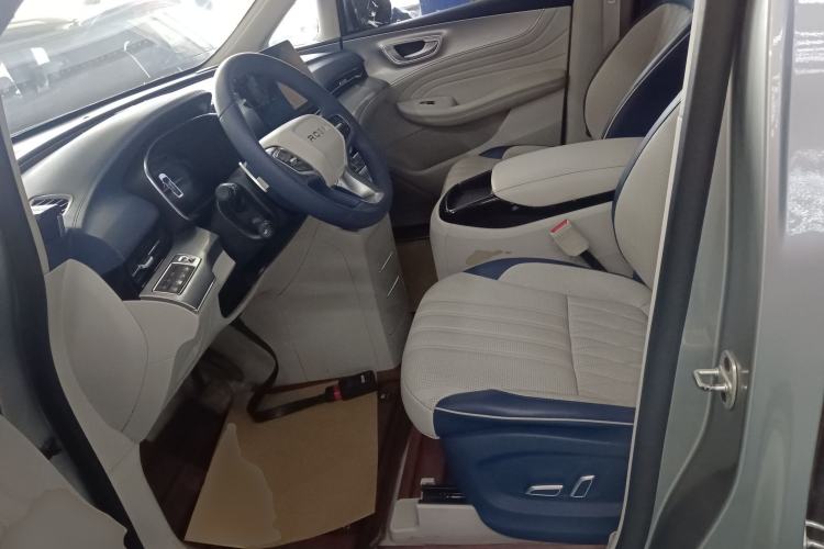 Used Roewe iMAX8 2022 400TGI Celebration Edition Left Front Seat