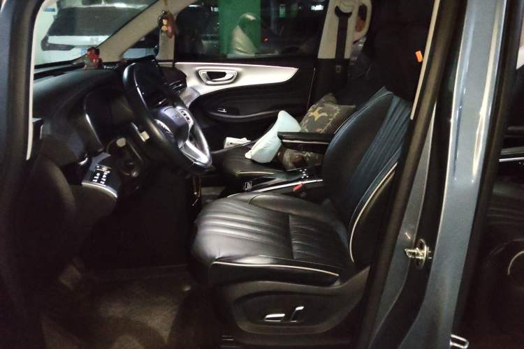 Used Roewe iMAX8 2022 400TGI Prestige Edition Left Front Seat