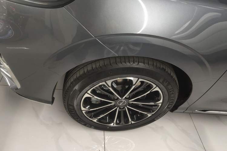 Used Roewe iMAX8 2022 400TGI Celebration Edition Left Front Wheel Hub