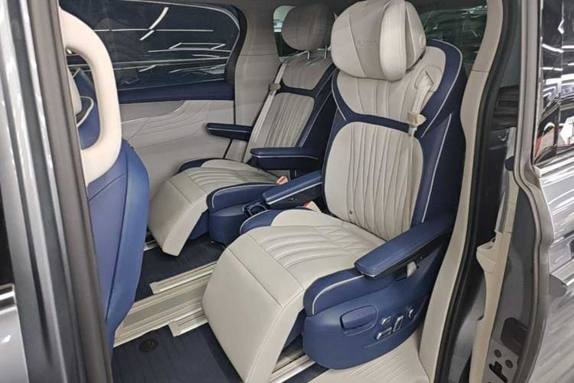 Used Roewe iMAX8 2022 400TGI Prestige Edition Left Rear Seat