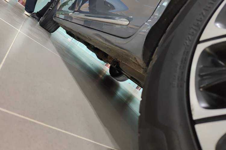 Used Roewe iMAX8  Left Side Sill