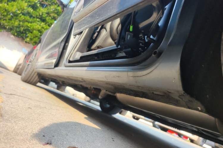 Used Roewe iMAX8 2022 400TGI Celebration Edition Left Side Sill