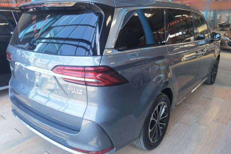 Used Roewe iMAX8 2022 Model 400TGI Exclusive Version for Key Accounts Rear Right 45 Deg