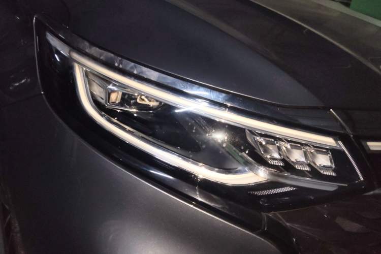 Used Roewe iMAX8 2022 400TGI Prestige Edition Right Front Headlight