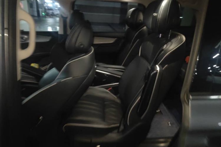 Used Roewe iMAX8 2022 400TGI Prestige Edition Right Front Seat