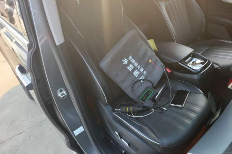 Used Roewe iMAX8 2022 400TGI Celebration Edition Right Front Seat