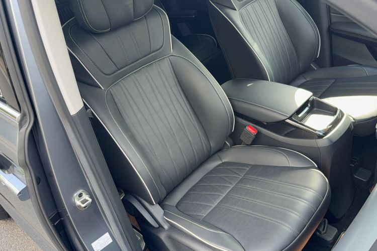 Used Roewe iMAX8 2022 400TGI Flagship Edition Right Front Seat