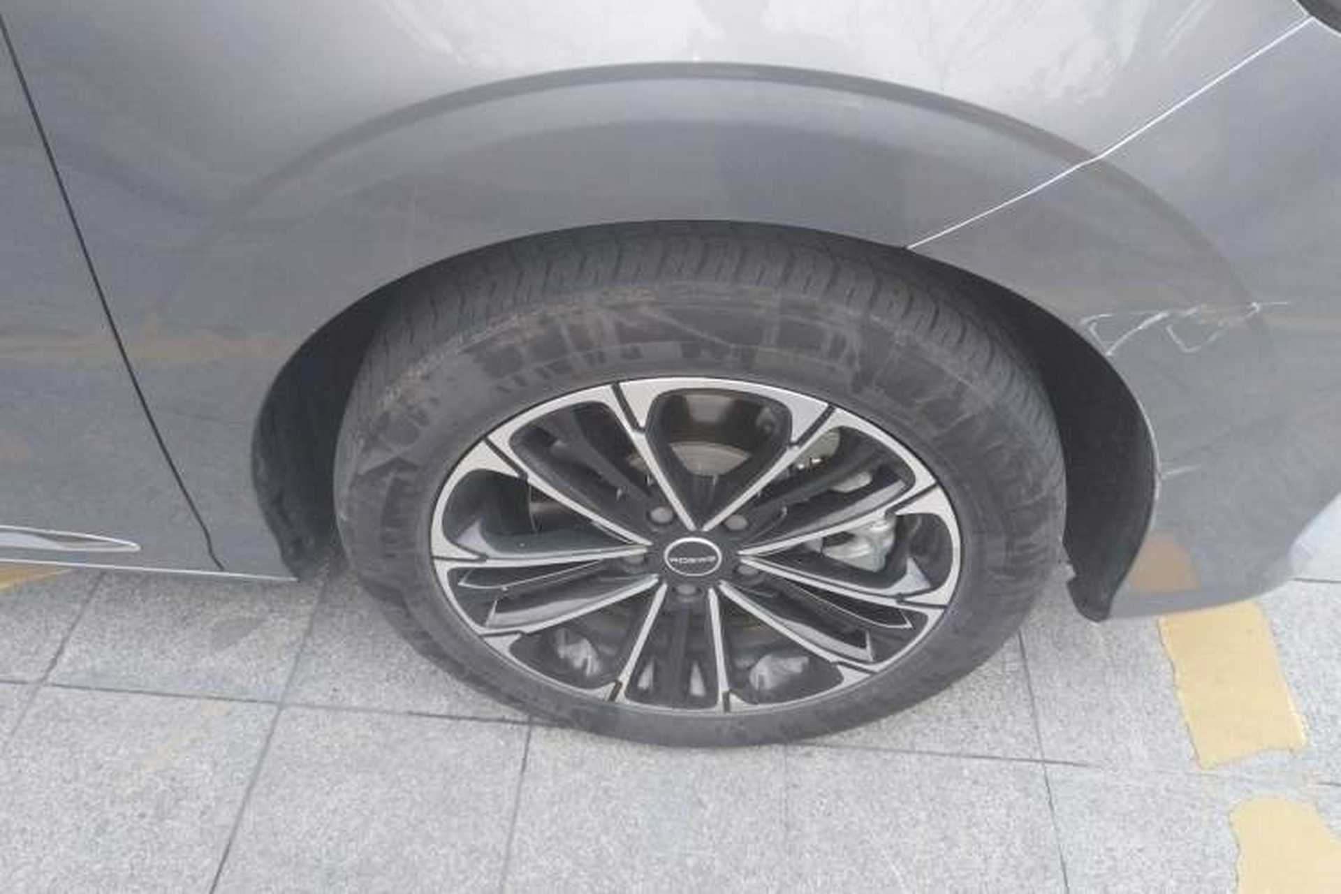 Used Roewe iMAX8 2022 400TGI Prestige Edition Right Front Wheel Hub