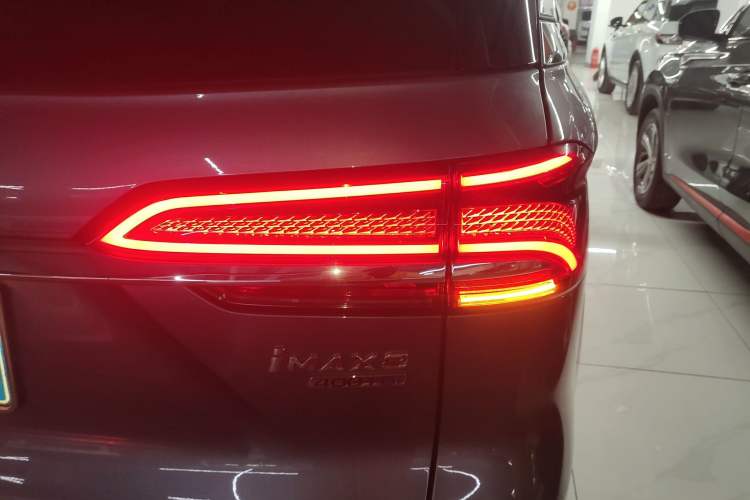 Used Roewe iMAX8 2022 400TGI Celebration Edition Right Rear Taillight