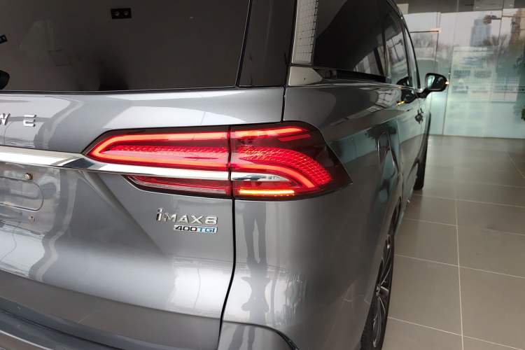 Used Roewe iMAX8  Right Rear Taillight